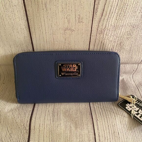 RARE heart logo loungefly r2d2 wallet - Picture 2 of 6